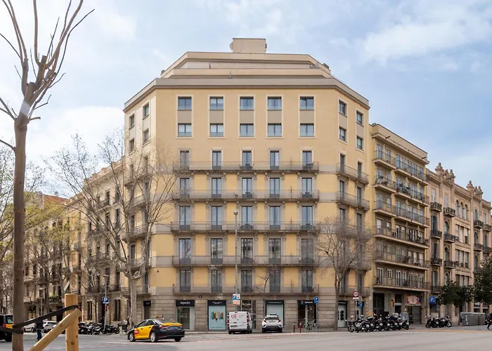 The Corner Apartments By Aspasios